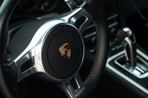 Porsche 911 GT3 - Image 4