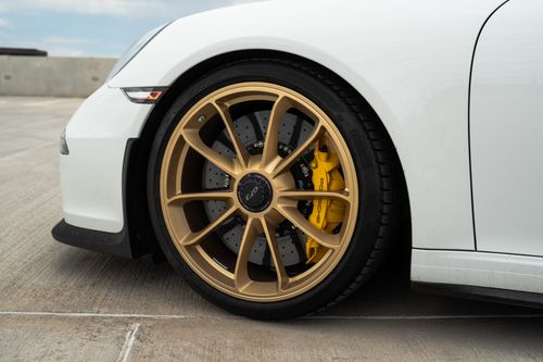 Porsche 911 GT3 - Image 12