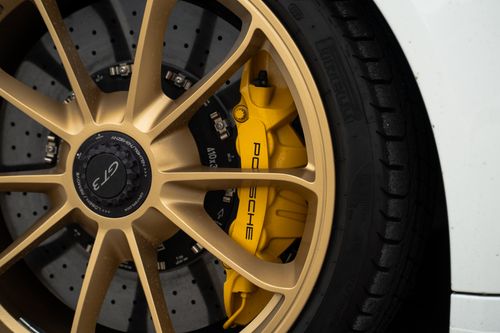 Porsche 911 GT3 - Image 13
