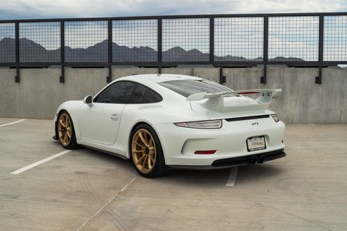 Porsche 911 GT3 - Image 29