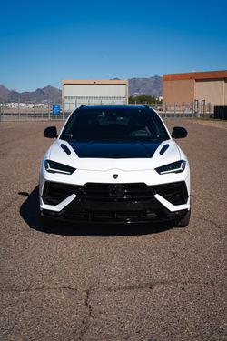 Lamborghini Urus S - Image 13